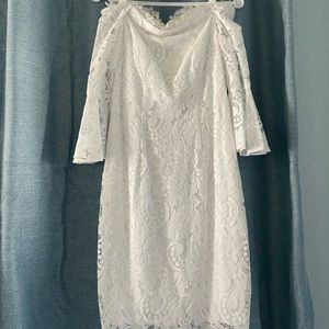 Gorgeous off the shoulder Adrianna Papell dress. NEW